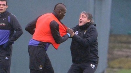 Balotteli contre son entraîneur Mancini